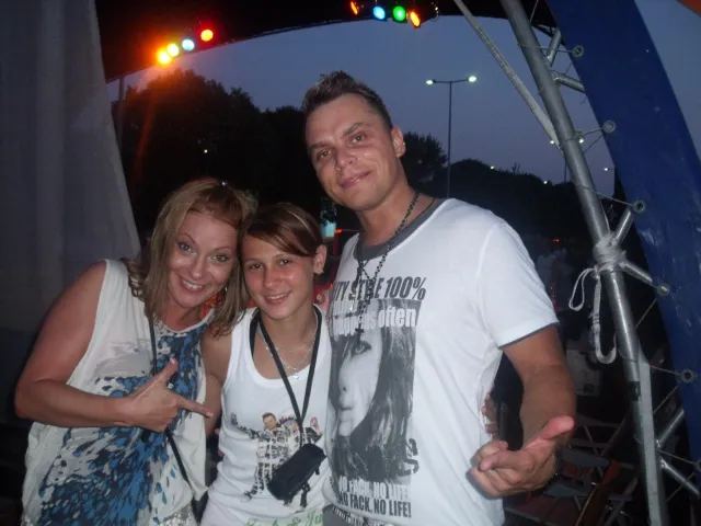 Jutta, Én, Josh Imádlak titeket örökké :P :D