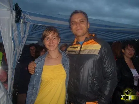 Josh (L)