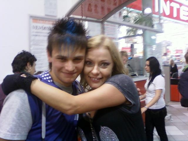 Juttával. imádlak Jutaaa. (LLL)